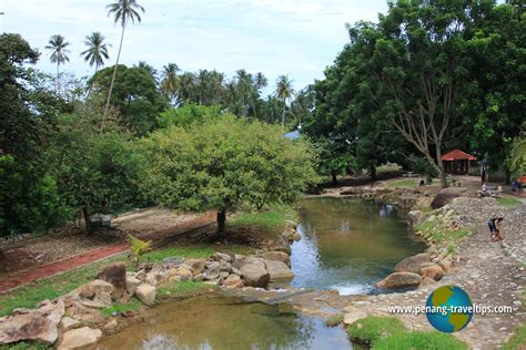 Kuala sungai pinang is a small chinese fishing village on the west side of penang island. Rivers and Waterways of Penang