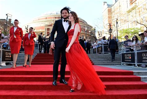 Fan page ❤️ they started dating in 2012 they got married on the 23rd of june 2018 backup @kitharington__roseleslie youtube channel ⬇️ www.youtube.com/channel/ucwtre8dqqseyyadwukplyhq. Rose Leslie und Kit Harington: Hochzeit mit Hindernissen ...