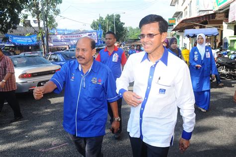 Sila pastikan ibu/wanita mengandung untuk mendaftar, membuka dan membuat apabila seseorang wanita itu mengandung, tindakkan pertama yang perlu dilakukan adalah menghadiri mana mana klinik kesihatan ibu & anak untuk membuat pendaftaran dan mendapatkan buku merah/buku pink. VOTE FOR RNC: Walkabout di Klinik Ibu Mengandung dan ...