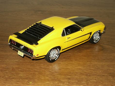 The introduction of the mustang created a new class of automobile known as the pony car. Revell '69 Boss 302 Mustang - Car Kit News & Reviews ...