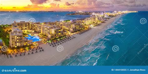 Cancun Beach During Sunset Stock Image Image Of Island 144410055