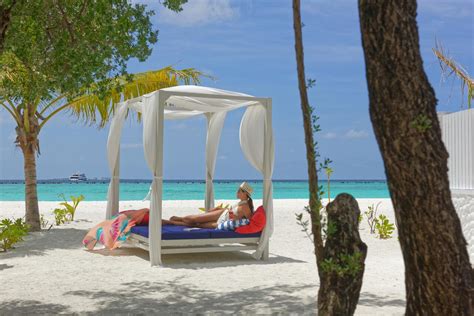 Maldivi Paradise Island Resort Spa