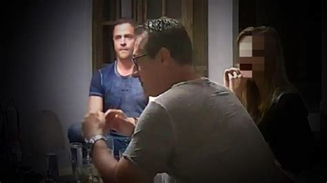 It might be a funny scene, movie quote, animation, meme or a mashup of multiple sources. Soll hier die Aufklärung verhindert werden? Bislang keine ...