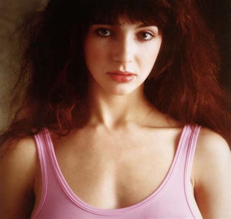 Glamorous Photos Defined Fashion Styles Of Kate Bush In The S