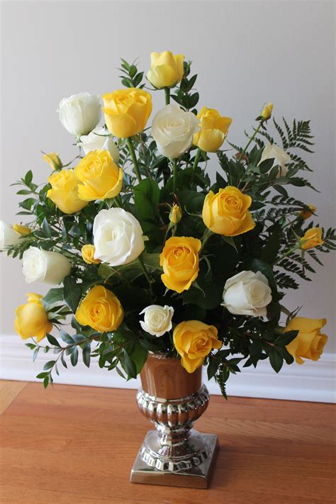 anniversary flowers elegant bouquets
