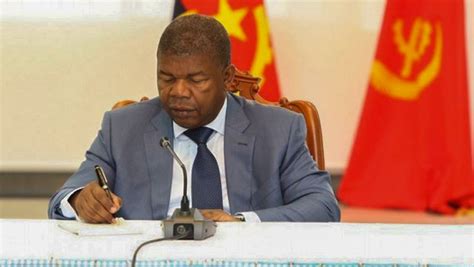 Presidente Exonera Um Dos Dois Directores Gerais Adjuntos Da “secreta” Ver Angola