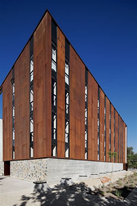 O instituto de estudos orientais da universidade católica portuguesa organiza mensalmente conferências sobre temas dedicados ao oriente. Galeria de Escola de Design e Instituto de Estudos Urbanos ...