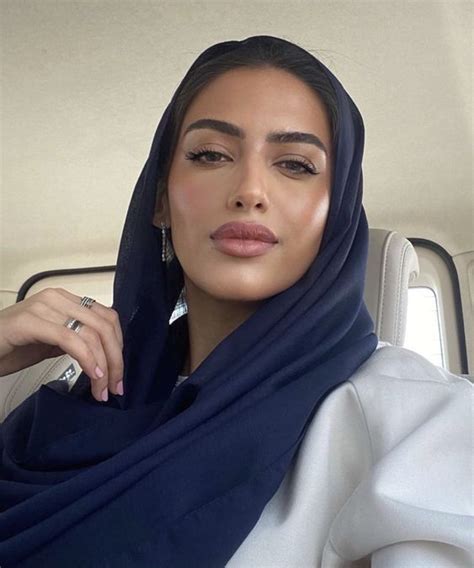 Pin By A S On Arab Beauty Hijab Fashion Inspiration Makeup Looks