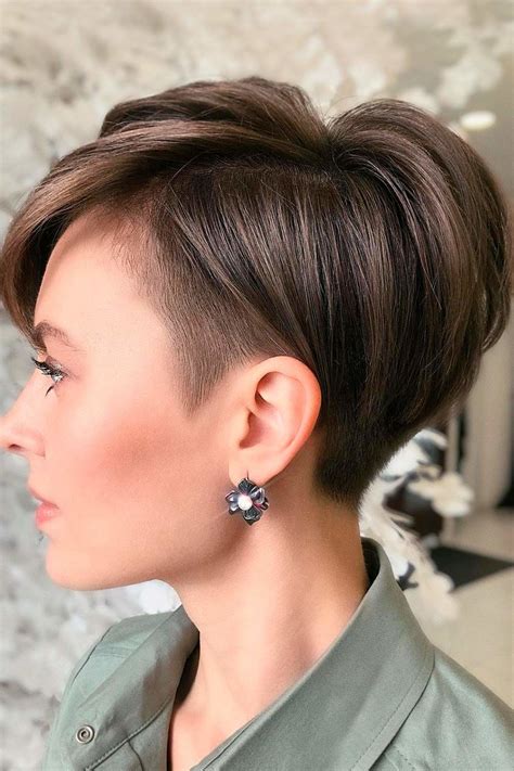Short Hair Style For Round Face