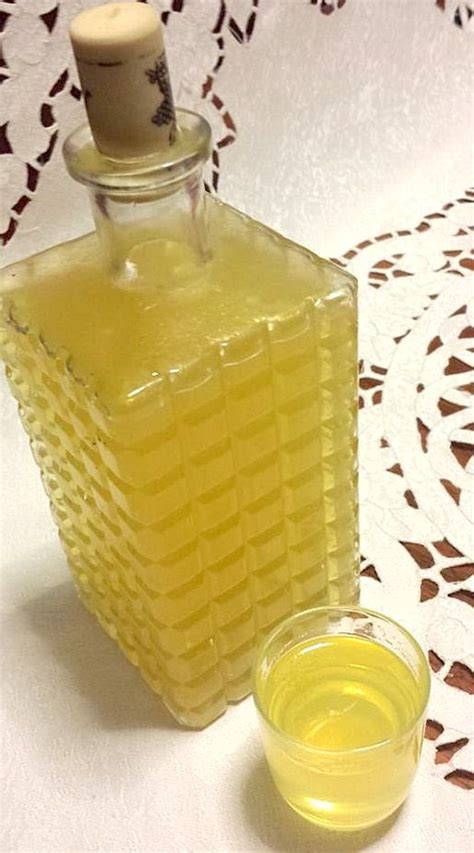 Che fa rima con casa. Vero Limoncello fatto in casa | Limoncello, Liquori ...