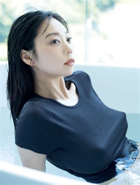 Friday 2022 12 15 Hikaru Aoyama 青山ひかる Completely Unreleased Bust Top