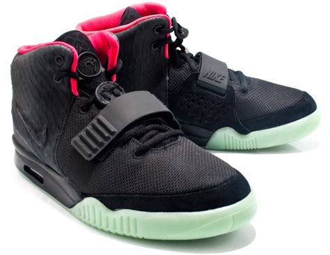 What do the air yeezys cost? Retail Price : $245