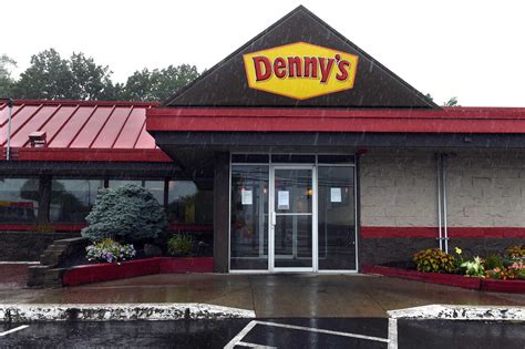 West Haven Denny’s suddenly closes for good on Monday