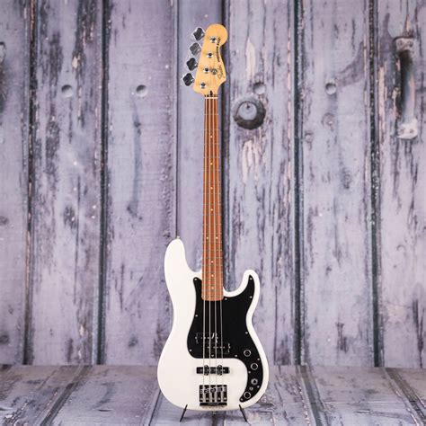 Fender Deluxe Active Special Precision Bass Olympic White
