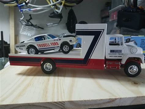 Ln 8000 Ford Race Car Hauler Scale Auto Magazine For Building Plastic And Model Cars Kits