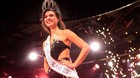 Fotos Julia Sinning De Kersverse Miss Nederland 2021