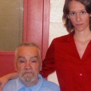 Mother Of Charles Manson S Fiancee Speaks Out He Does Love Her