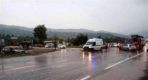 Son dakika haberi Karabük te iki otomobil çarpıştı 2 ağır yaralı