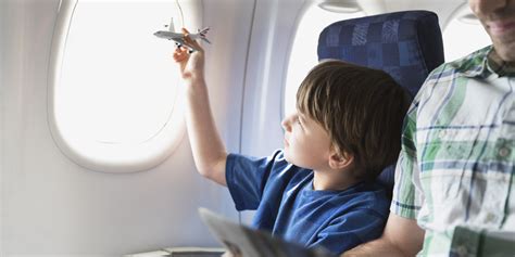 7 Ways To Help Keep Your Child Occupied On A Flight