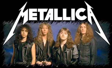 The Band Metallicica Posing For A Photo