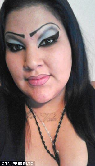 Are These The Worst Eyebrows Fails Ever Bad Eyebrows Bad Makeup