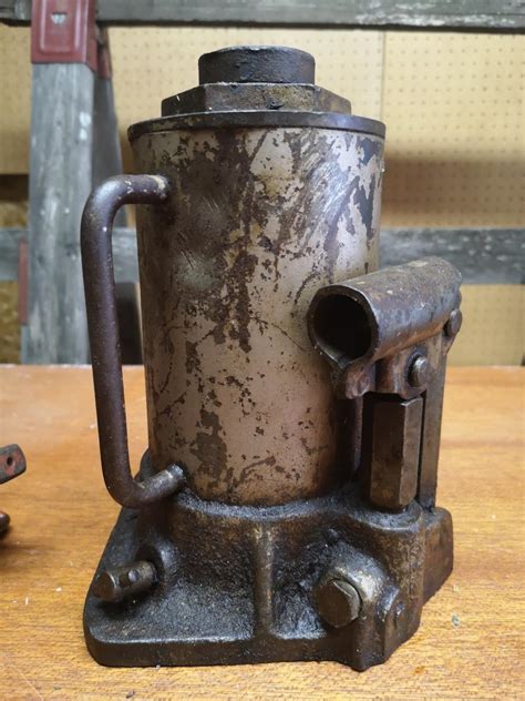 Help Identifying Old Jack - General Discussion - Antique Automobile