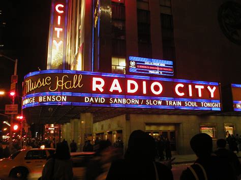 Naredili smo preskok v novo ero digitalne audio radiodifuzije in smo odslej na voljo na vseh r. Arriving To New York… | New York: The Capital of the World ...