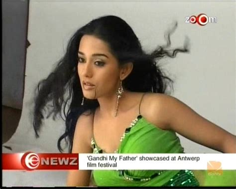 Birthday Girl Amrita Rao Sensuous Look In Green For Zoom Tv