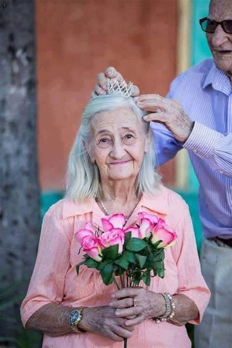 Couple Celebrated 65 Years Of Marriage With An Adorable Shoot And Its Winning The Internet
