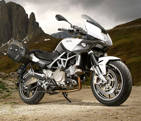 Amazingly enough, when we set off into the sunset back down ortega highway toward civilization after a nice day riding, we didn't get. Технические характеристики Aprilia NA Mana 850 GT ABS ...