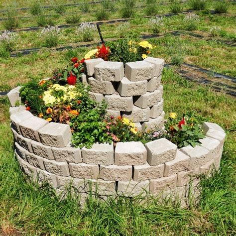 Learn how to build a herb spiral in this article. 15 Creative Spiral Garden to Break the Monotony in Outdoor ...