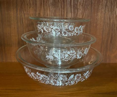 Pyrex Colonial Mist Set Of Nesting Bowls Etsy