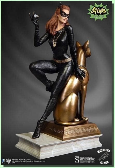 Julie Newmar As Catwoman The 1966 Golden Edition Sixth Scale Maquette