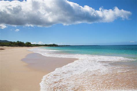 Makena Beach Maui Hawaii By Peter Gridley
