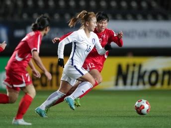 Apr 21, 2021 · 2021年7月に開幕する第32回オリンピック競技大会（2020／東京）の組み合わせ抽選会が21日(水)、スイスのチューリヒにある国際サッカー連盟（fifa）で行われ、サッカー競技（男女）のグループステージ組み合わせが決定しました。 女子サッカー韓国代表、初のオリンピック出場へ…アジア最終 ...