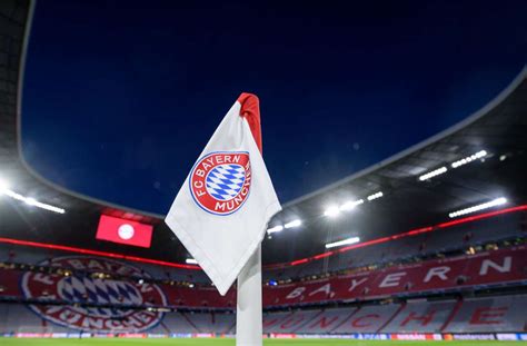25.000 zuschauer dürfen am dienstag den supercup zwischen dem bvb und dem fc bayern im stadion verfolgen. FC Bayern München gegen Borussia Dortmund: Supercup in ...