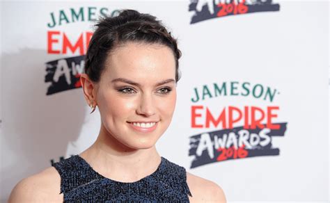 Daisy Ridley Practices Her Lightsaber Dueling Skills Video Time