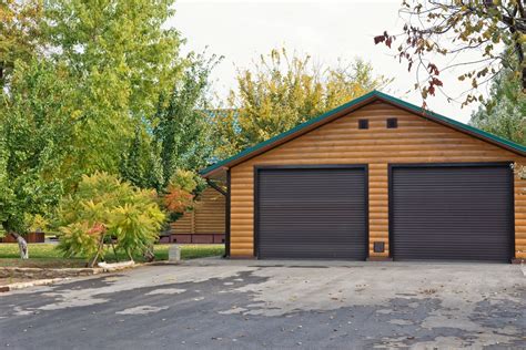 Build A Detached Garage With Log Siding The Log