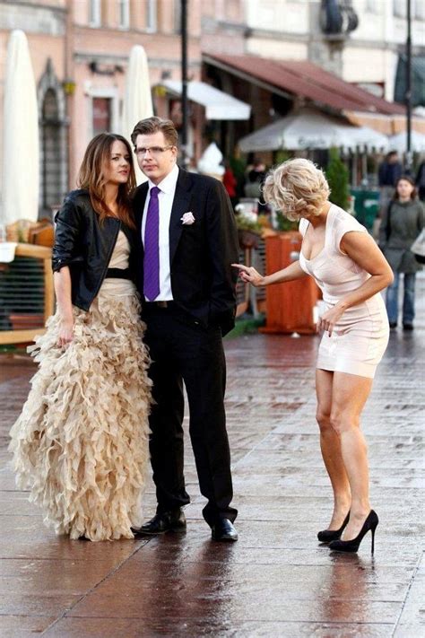 Policja bada okoliczności zdarzenia, do którego doszło 16 lipca na drodze krajowej nr 7 w miejscowości szczytniki niedaleko płońska. Syn Chajzera się ożenił - zdjęcie nr 19