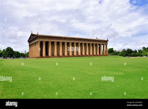 Nashville Tennessee Usa The Parthenon In Centennial Park Is A Full