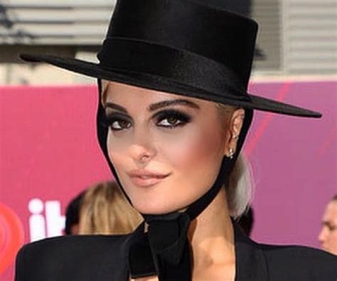Bebe Rexha Biography - Facts, Childhood, Family Life & Achievements