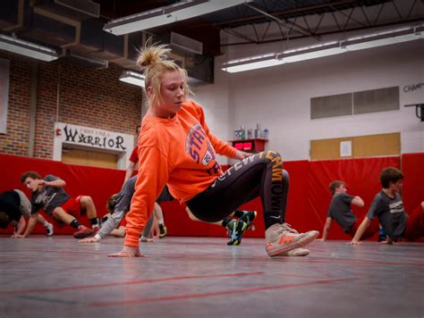 ‘who’s Next’ The Rise Of Felicity Taylor And Girls’ Wrestling In Iowa Usa Today High School