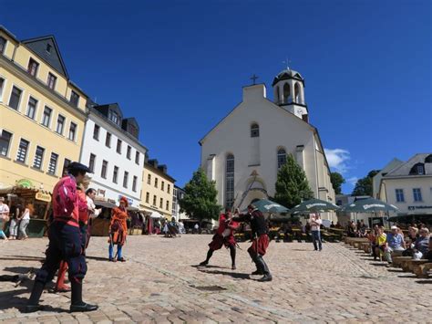 Bitte klicken sie auf eine anzeige für mehr informationen. Altmarktfest Auerbach/Vogtland - Die Rabenbrüder - mittelalterliche Musik und Darbietung