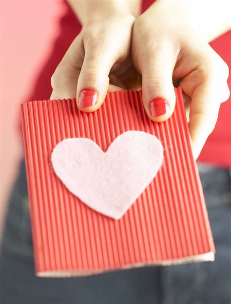 4 Heartfelt Gifts That Also Help the Planet - WorldLifestyle | Valentines day gifts for him ...