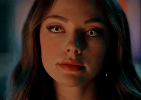 Danielle Rose Russell As Hope Mikaelson In Legacies Season 3 Episode 5 Hope Mikaelson Red
