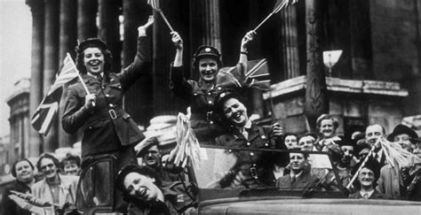75 Anos Atrás O Nazismo Era Varrido Da Europa