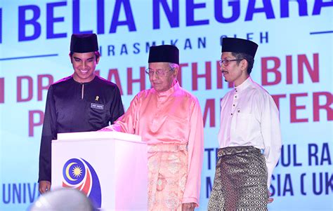 Kehendak soalan ½ markah perbezaan : Belia Berkaliber Bakal dilantik sebagai Ahli Dewan Negara ...