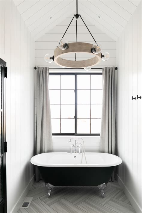 This method for vertical shiplap walls is cheap and easy! The Gathering Project Gallery in 2020 | Clawfoot bathtub ...