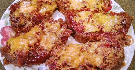 Today's recipe is a delicious use for leftover meatloaf. Bacon, Barbecue and Cheese Smothered Leftover Meatloaf Recipe by Bridget - Cookpad