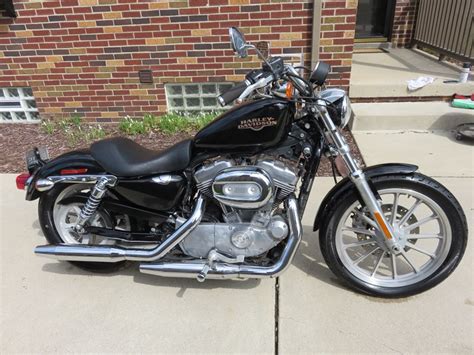 I love the forward controls and the 4.5 gallon fuel tank. 2009 Harley-Davidson® XLH-883 Sportster® 883 (Black ...